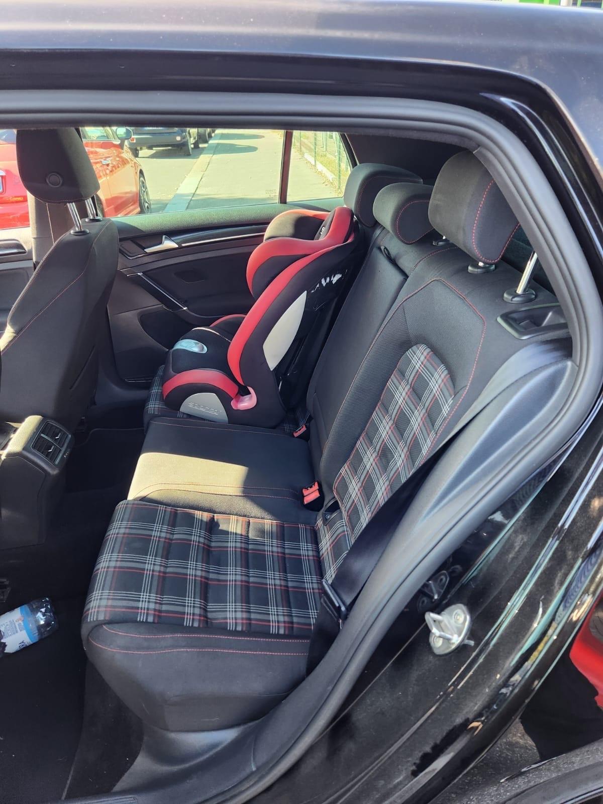 Volkswagen Golf GTI Performance 2.0 TSI DSG 5p. BlueMotion Technology