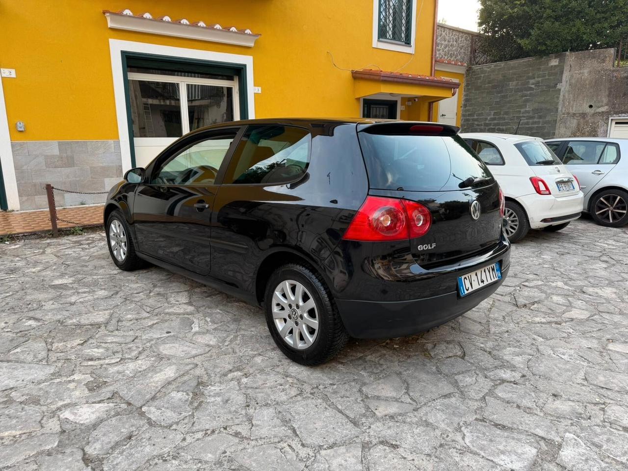 Volkswagen Golf 1.6 16V FSI 3p. Comfortline