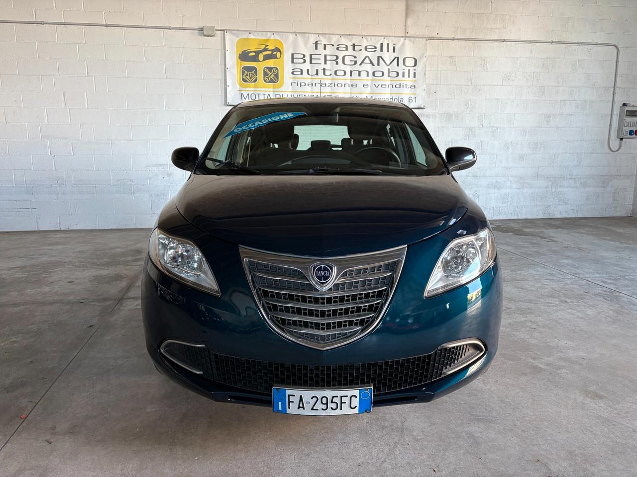 Lancia Ypsilon 1.2 Gold ecochic 69cv GPL Euro 6 5 POSTI