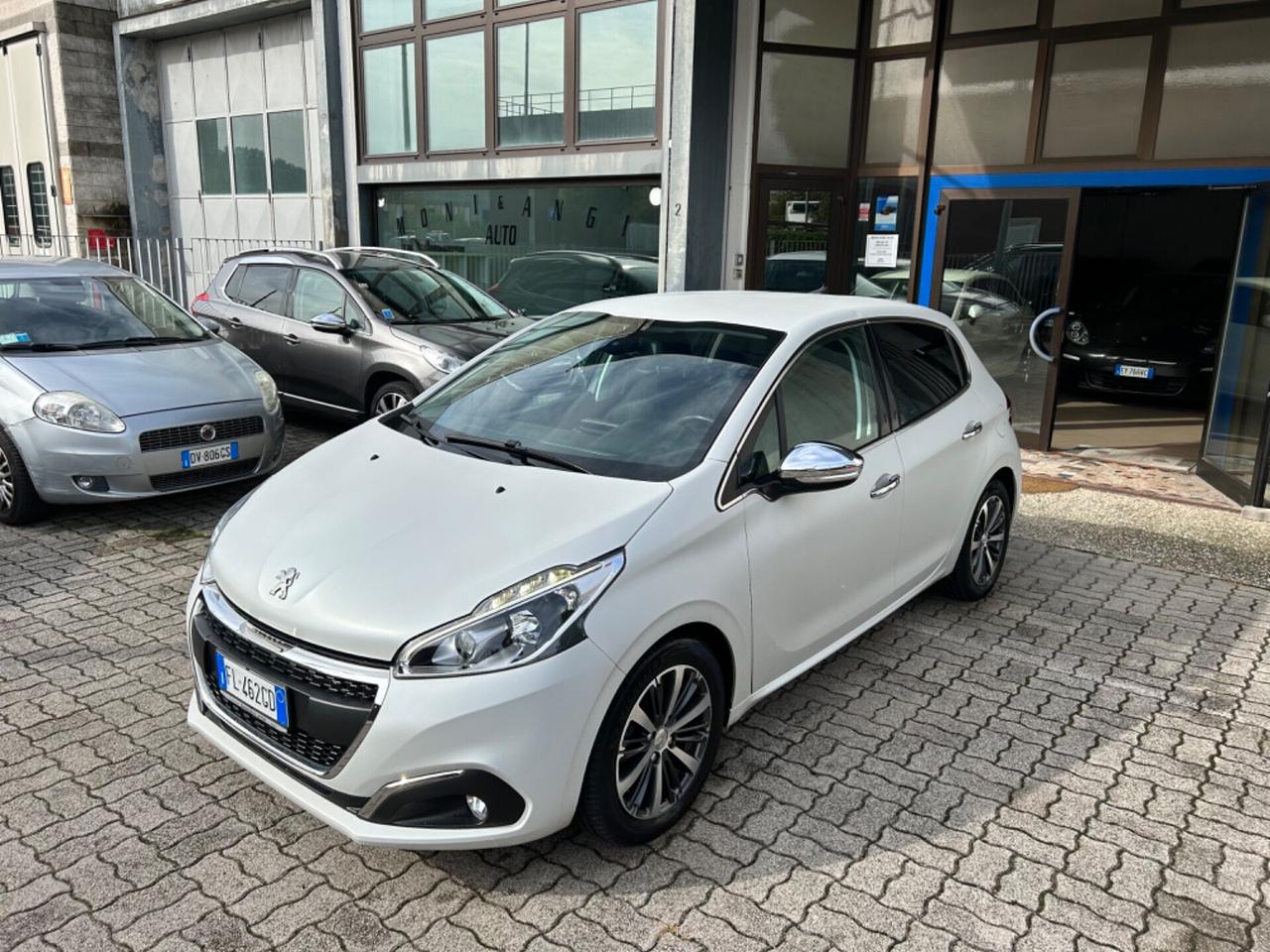 Peugeot 208 1.6 BlueHDi CV75 BIANCO OPACO Allure