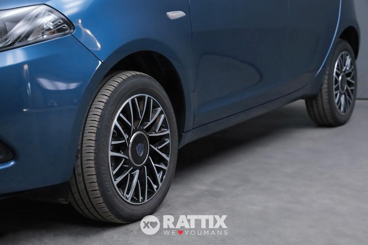 Lancia Ypsilon 1.0 Firefly Hybrid 70CV Platino