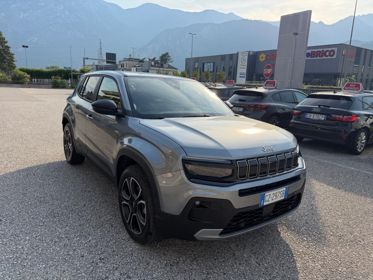 JEEP Avenger BEV Summit 420 156 CV CERCHI IN LEGA DA 18