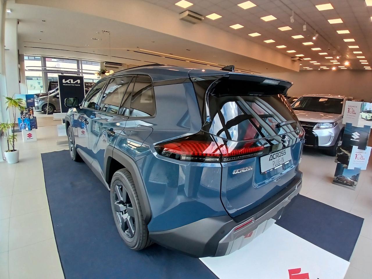 Suzuki Across 2.5 Plug-in Hybrid E-CVT 4WD Top