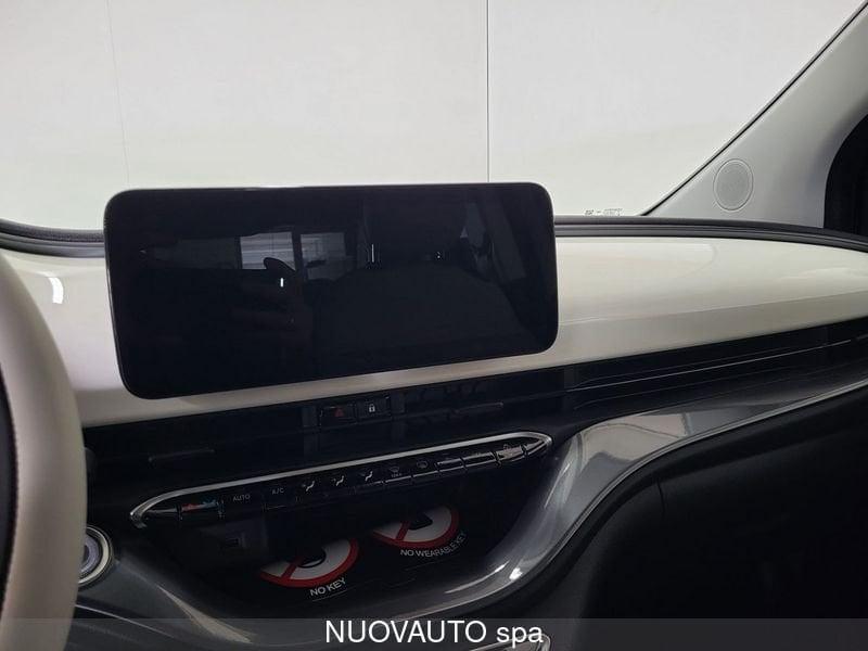 FIAT 500 Electric La Prima 3+1 118cv