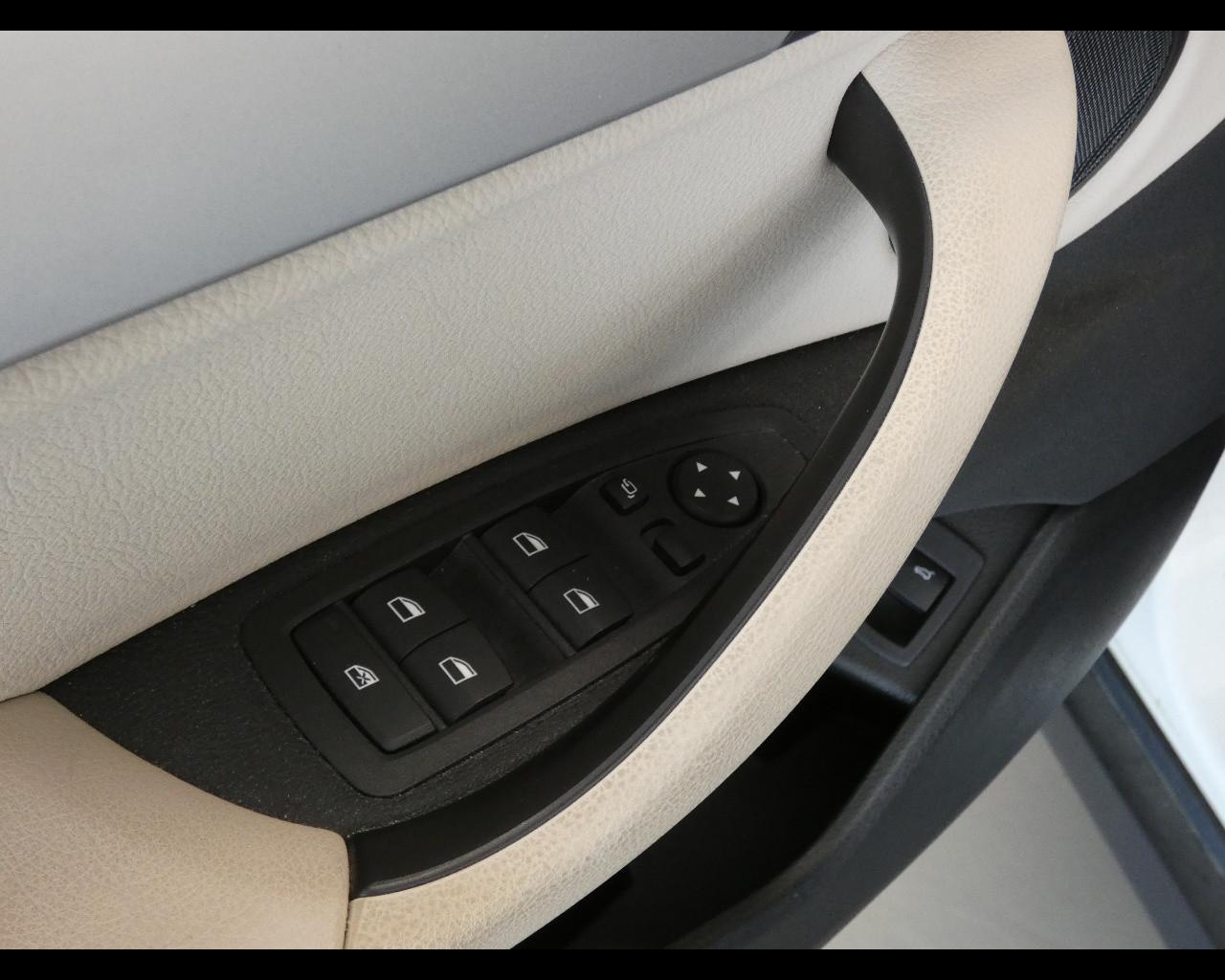 BMW X2 (F39) - X2 sDrive16d Advantage
