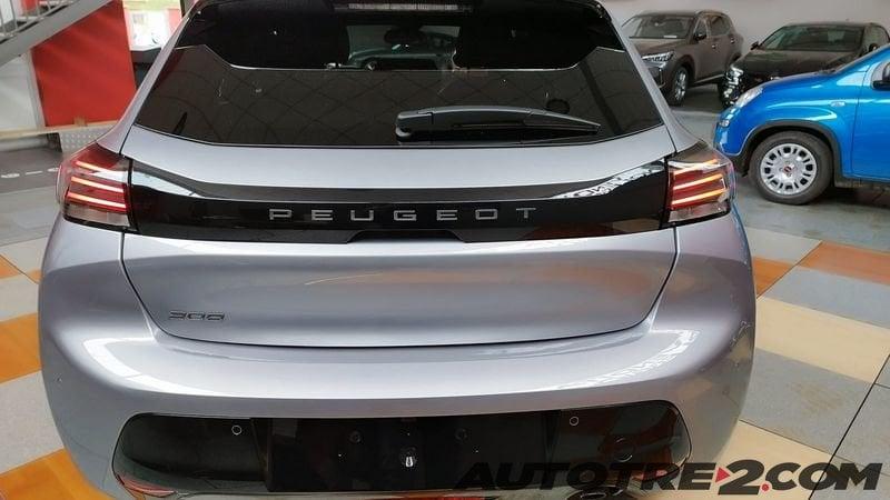 Peugeot 208 208 1.2 turbo Style 100cv da € 14350 !! detax