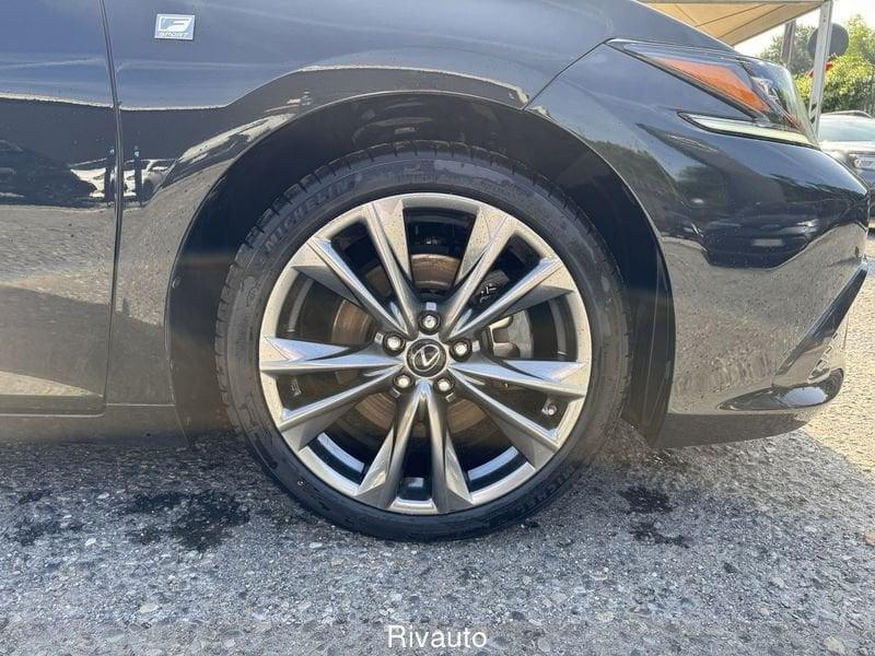 Lexus ES Hybrid FSport