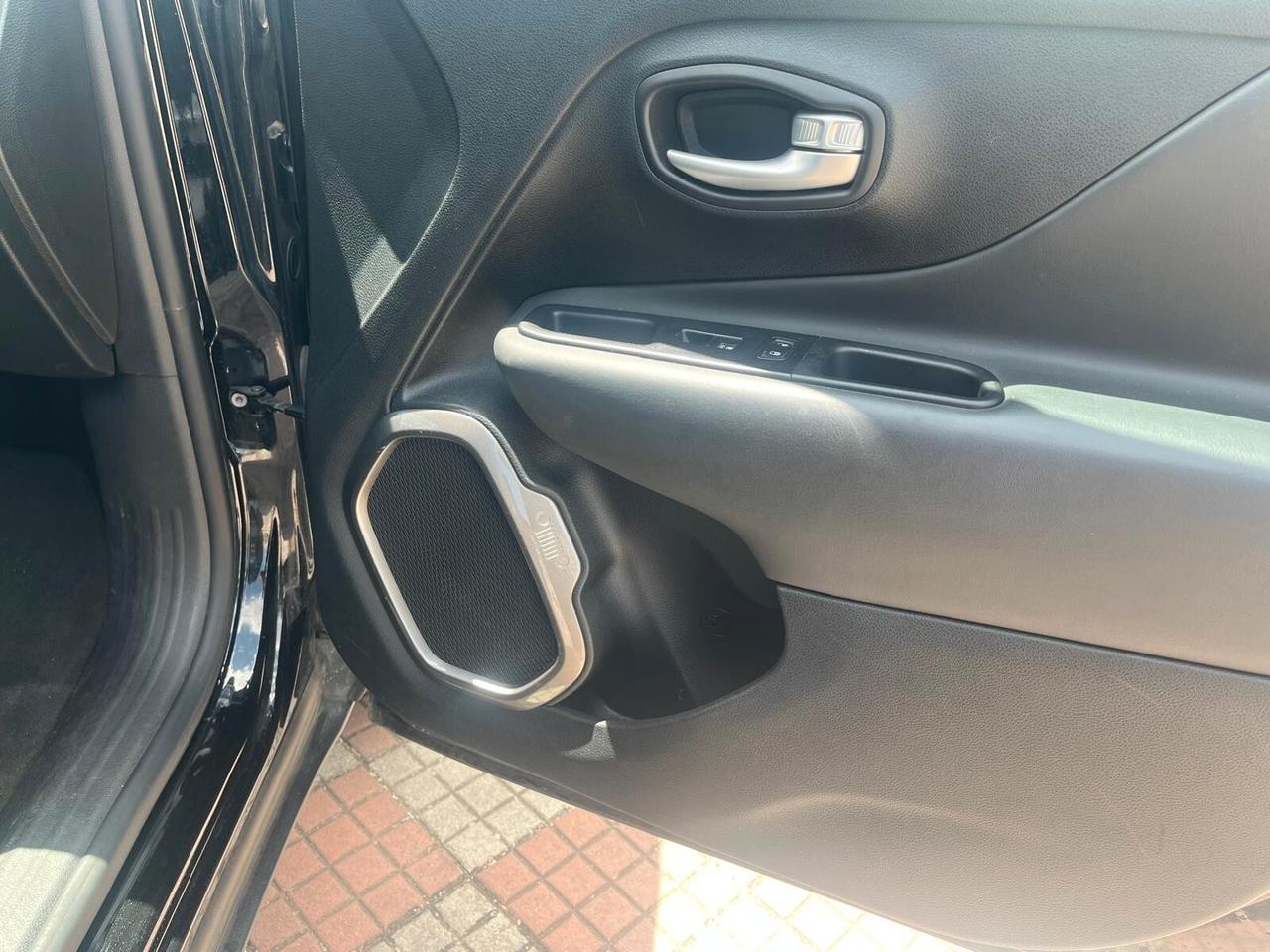 Jeep Renegade 1.6 Mjt 130 CV Longitude