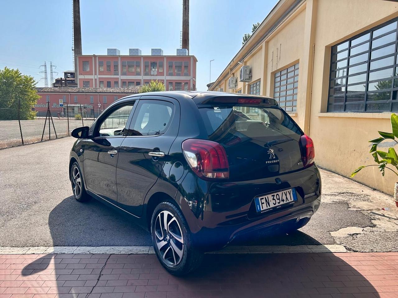 Peugeot 108 1.0 Benzina 68CV 5 porte 130.000 KM