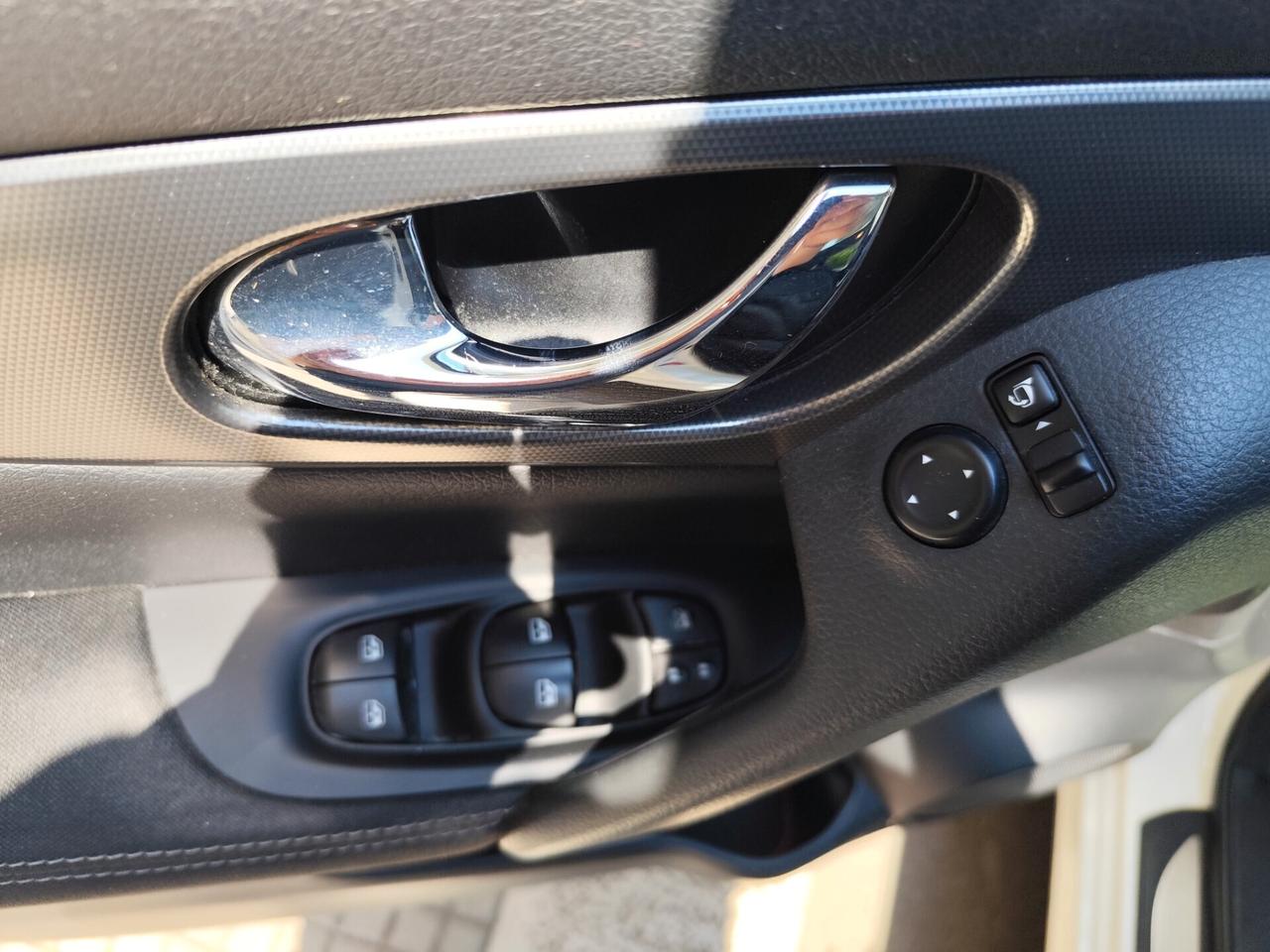 Nissan Qashqai 1.5 dCi 110CV N-Connecta TETTO