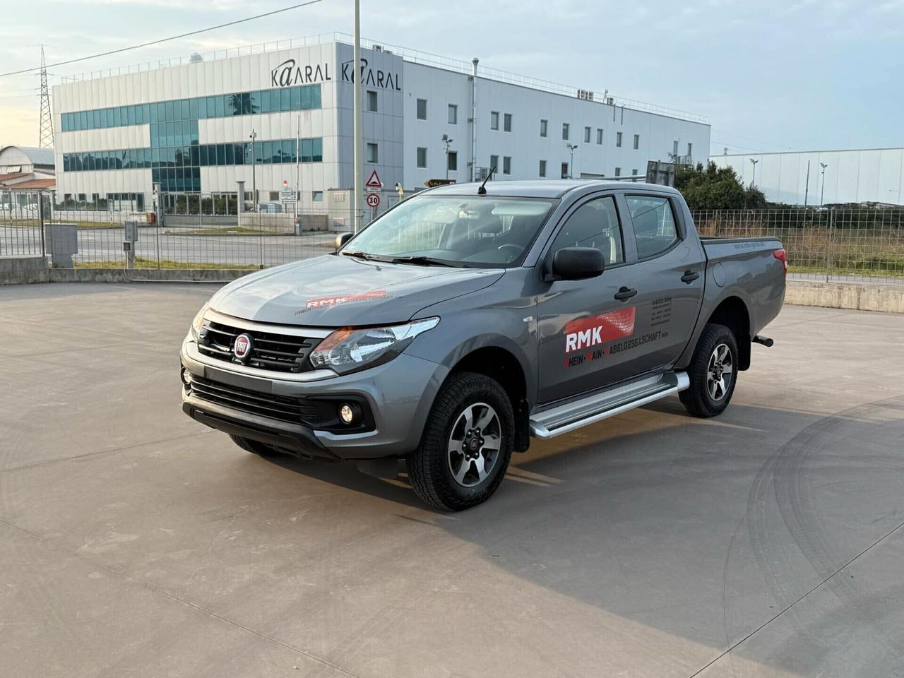 Mitsubishi L200 2.4 DI-D/154CV Club Cab Invite Plus