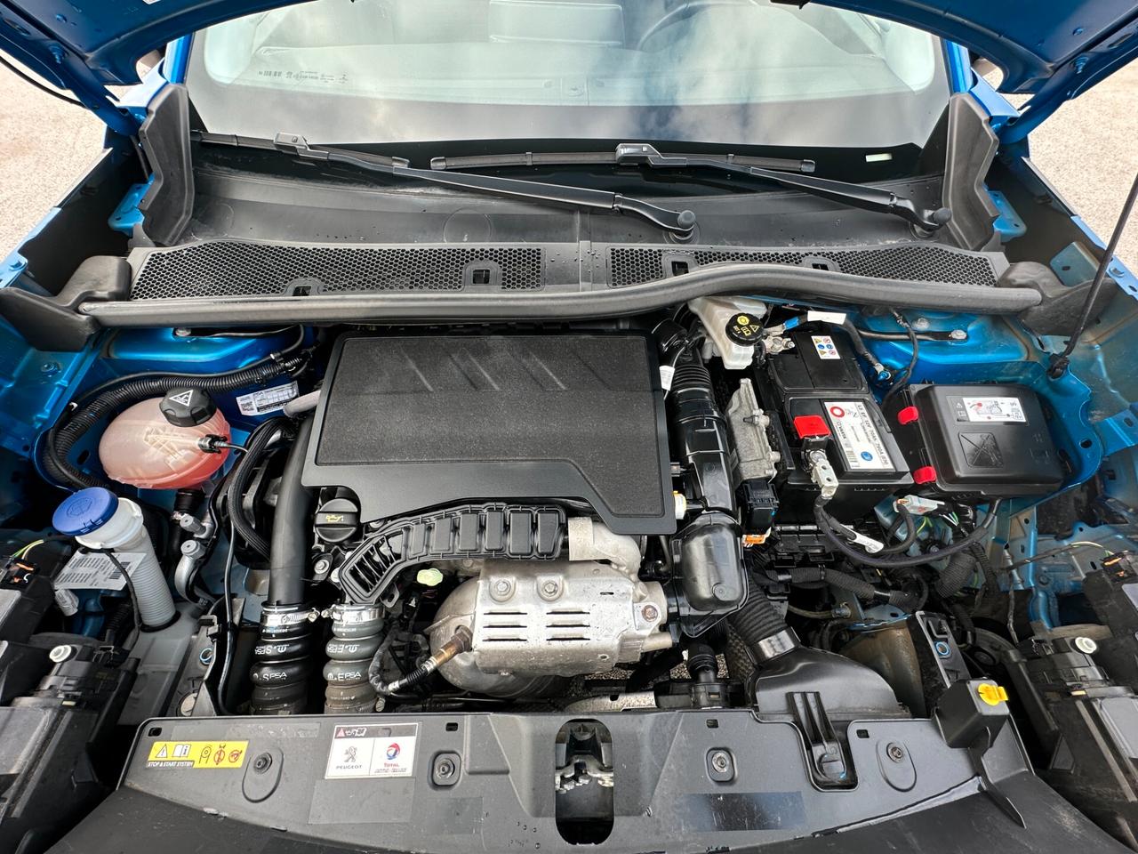 PEUGEOT 2008 1.2 PureTech 100 S&S Active Pack