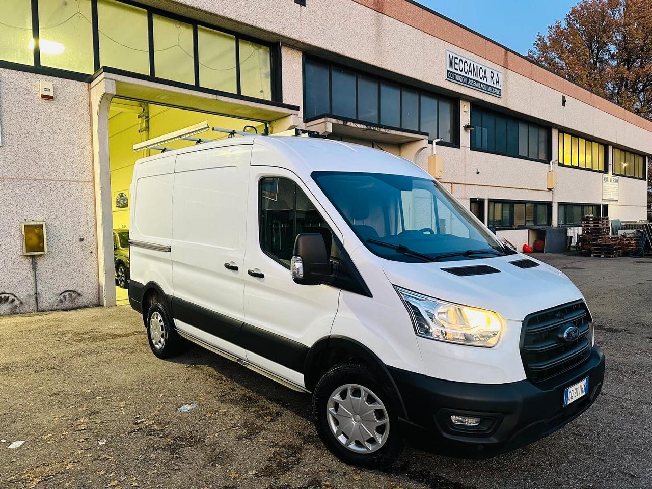 Ford Transit 330 2.0TDCi EcoBlue MHEV 130CV PL-TM Furgone Trend