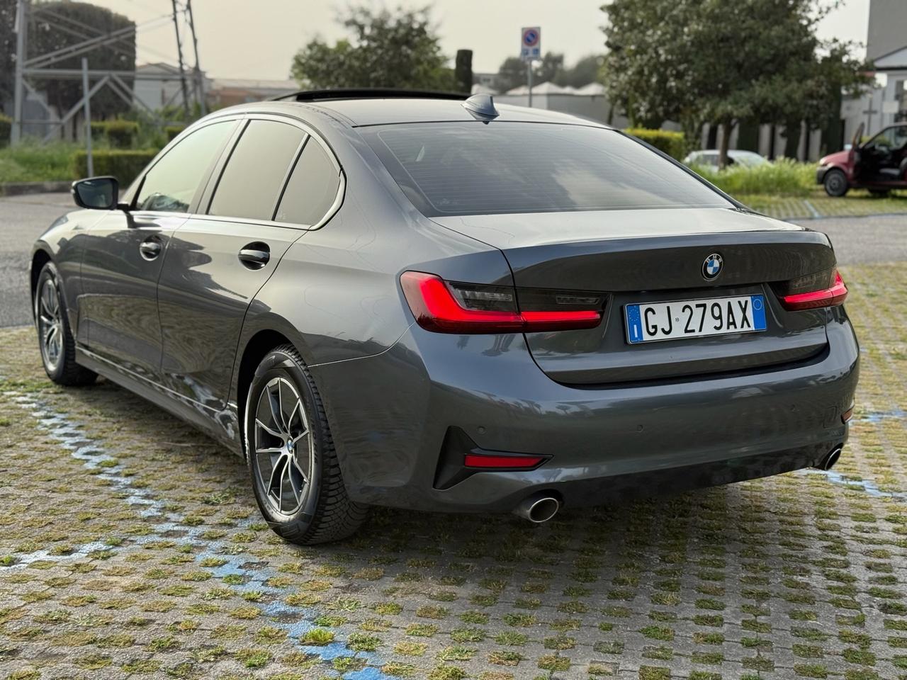 BMW 318d 2022 48V 2.0 150cv automatica