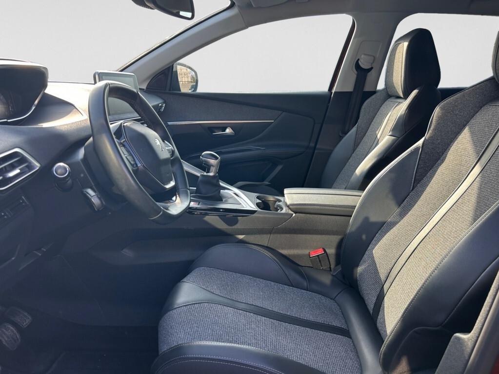 Peugeot 3008 1.2 Turbo 130 S&S Allure