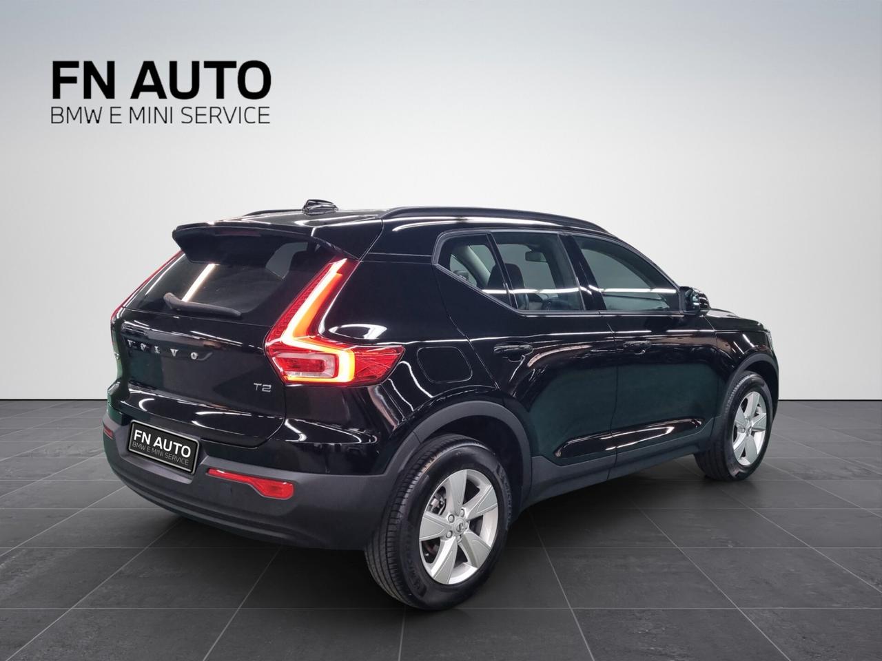 Volvo XC40 T2 Momentum Core