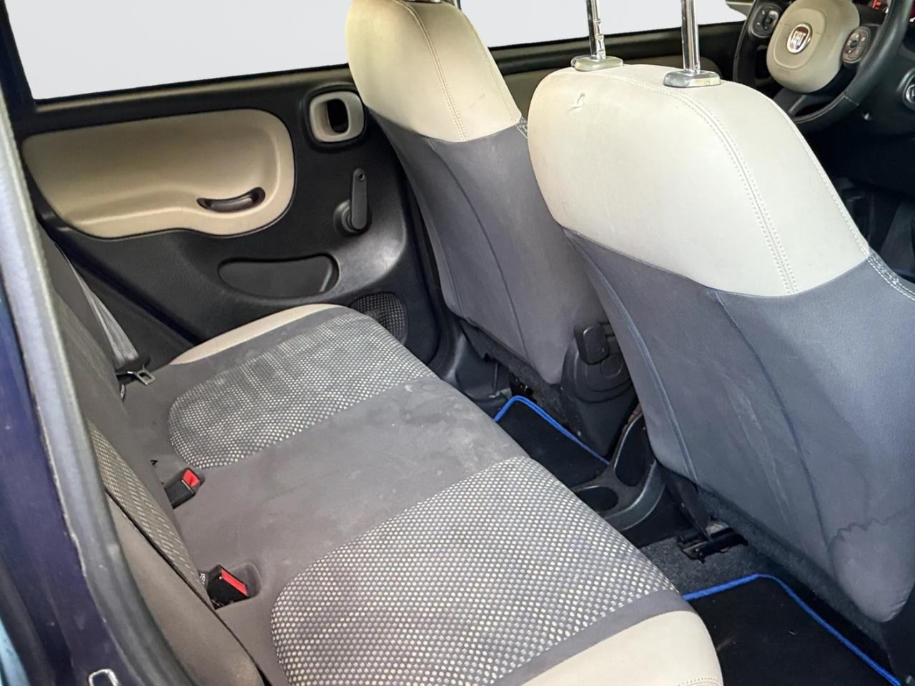 FIAT PANDA TREKKING O.9 TWIN AIR METANO 85 CV 5 POSTI!!