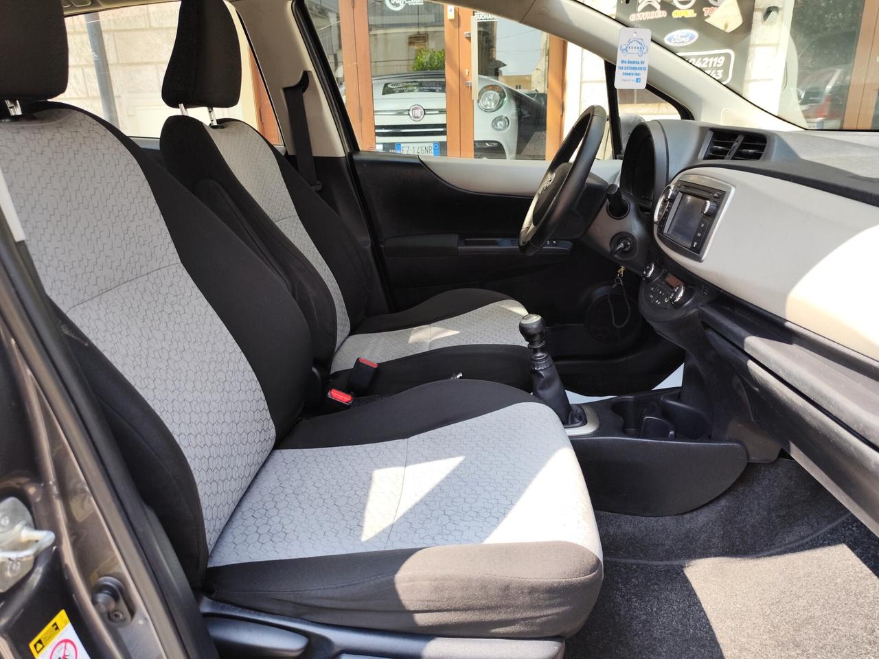Toyota Yaris 1.4 D-4D 90CV DIESEL NAVI
