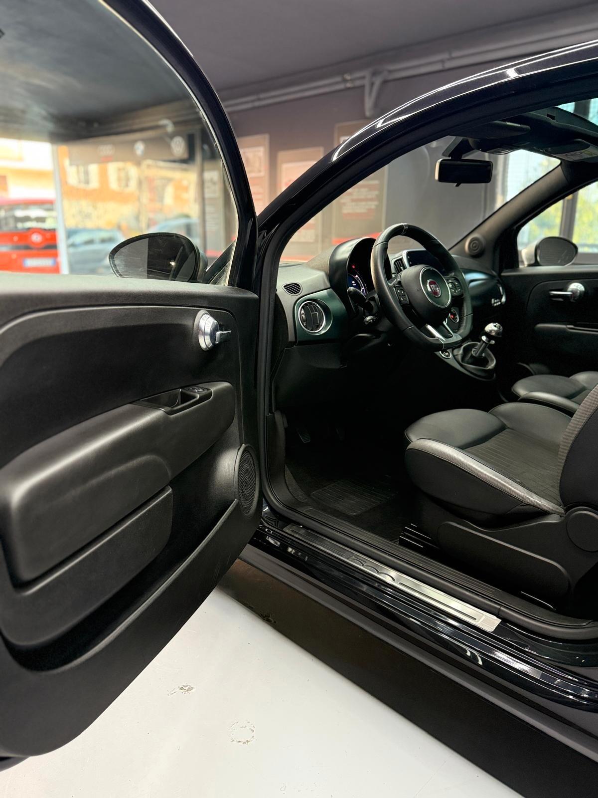 Fiat 500 1.0 Hybrid Rockstar