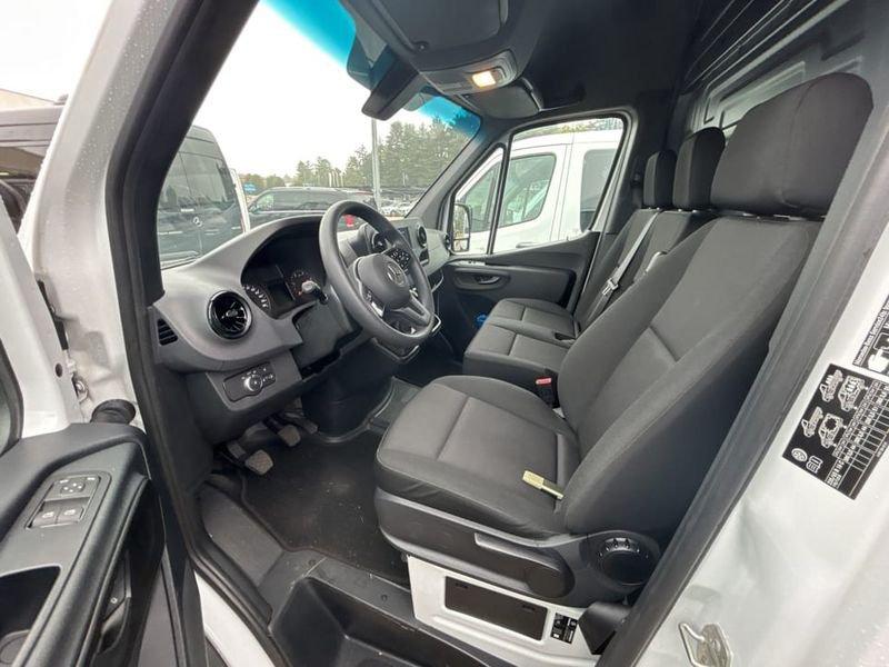 Mercedes-Benz Sprinter 311 DI F 37/35