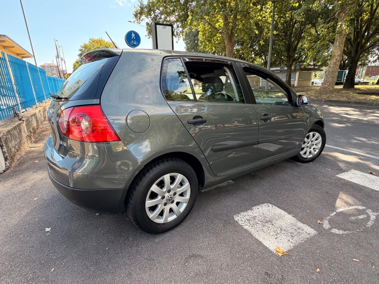 Volkswagen Golf 1.6 FSI 5p. Comfortline *EURO4 BENZINA*
