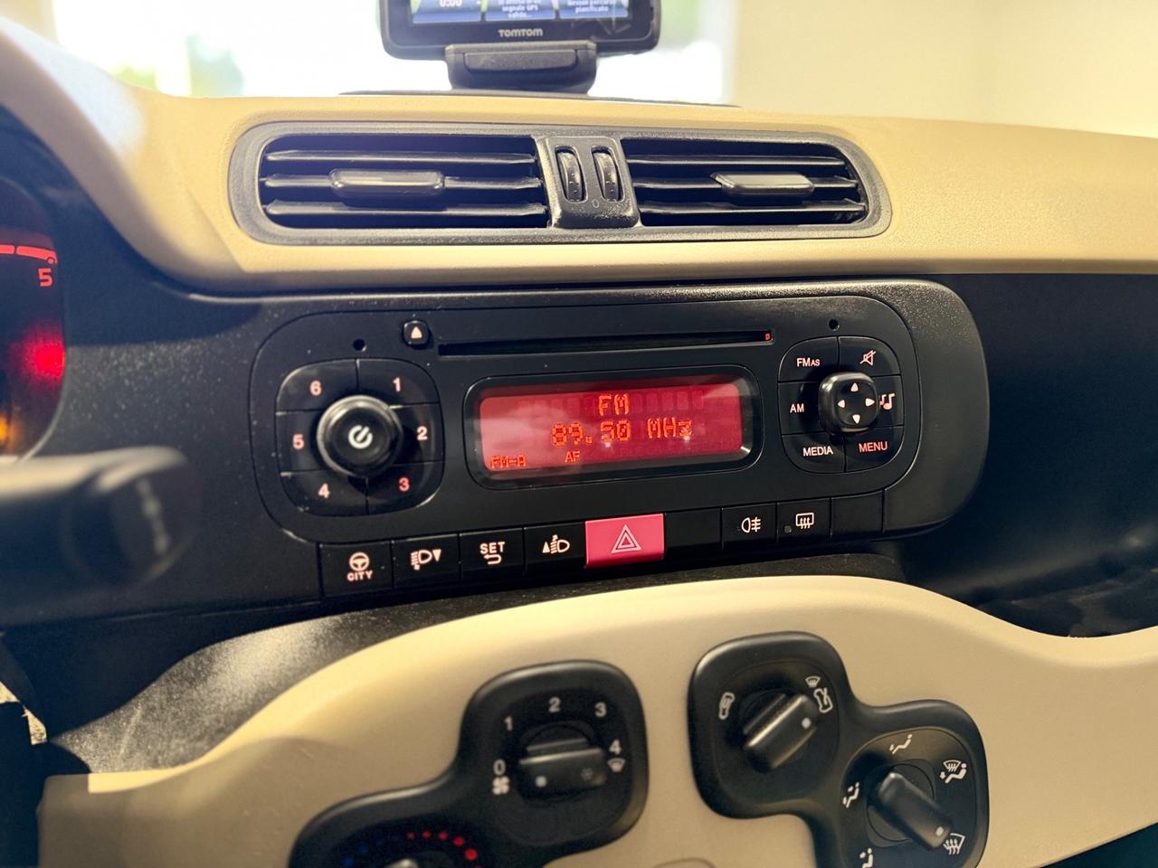 Fiat Panda - 2013 1.2 Lounge NAVIGATORE