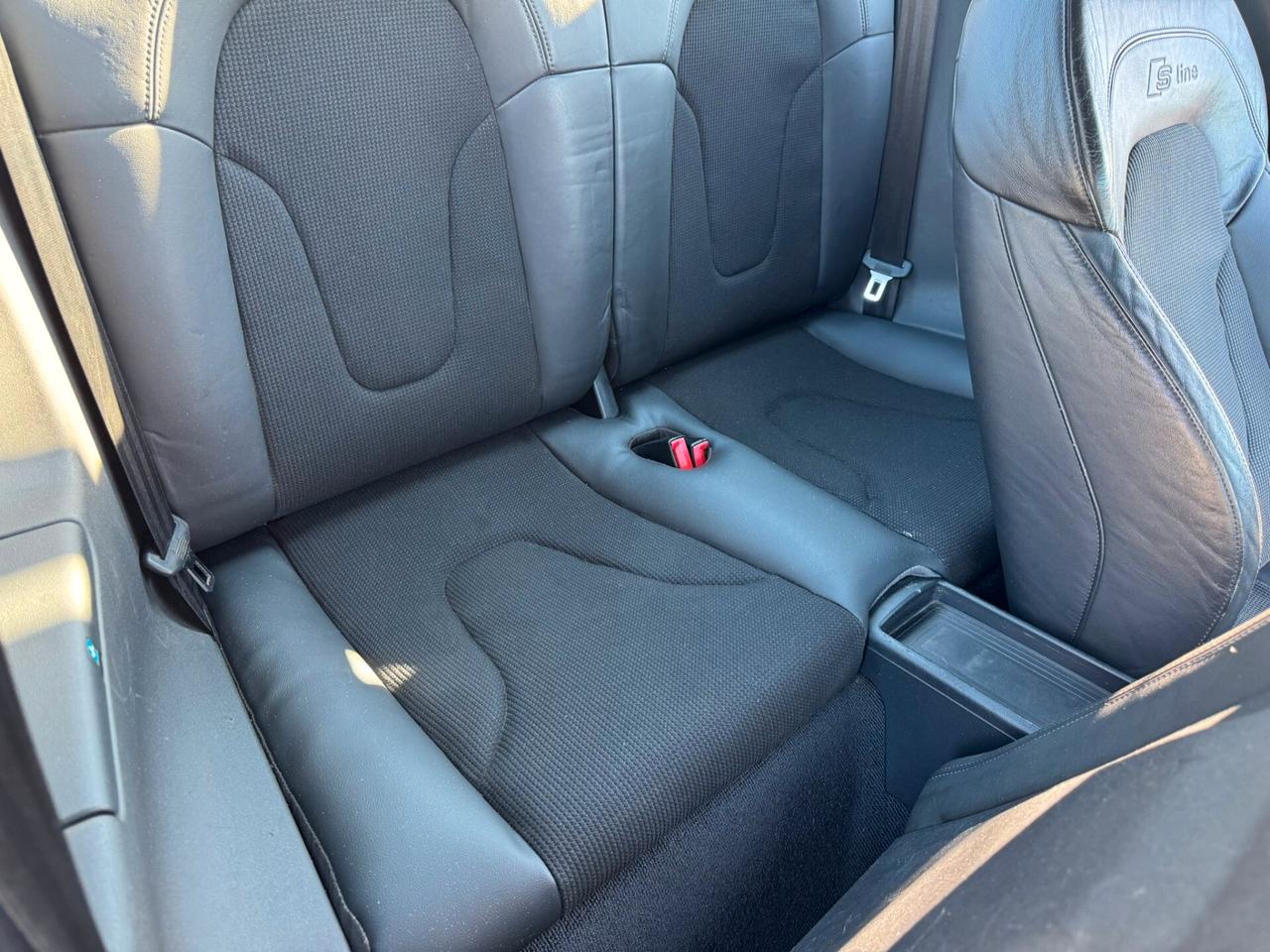 Audi TT Coupé 1.8 TFSI S-LINE