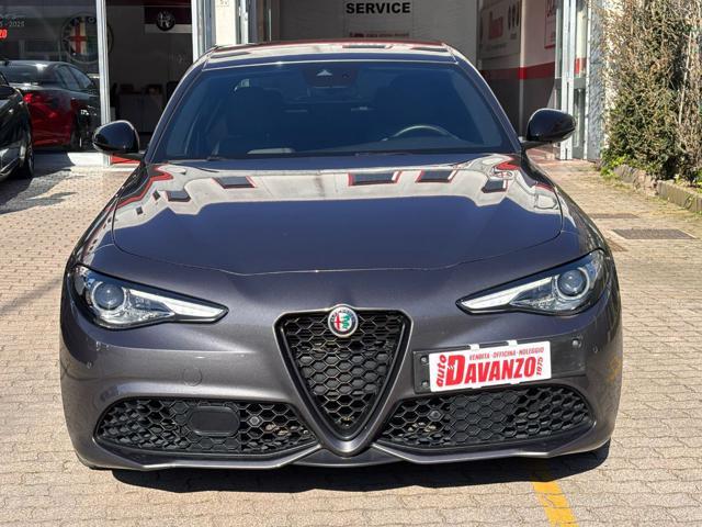 ALFA ROMEO Giulia 2.0 Turbo 280 CV AT8 AWD Q4 Veloce in arrivo