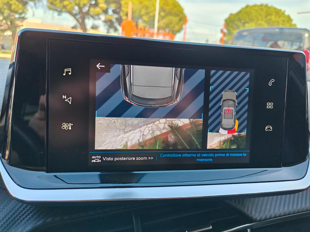 Peugeot 2008 1,5 diesel 12/2021 Cv110