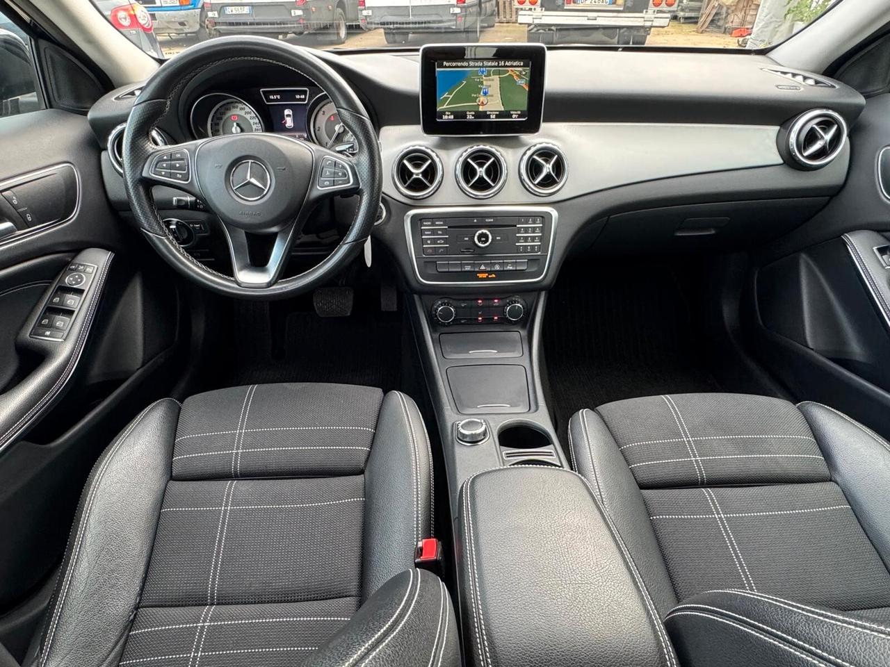 Mercedes-benz GLA 200 d Automatic Premium
