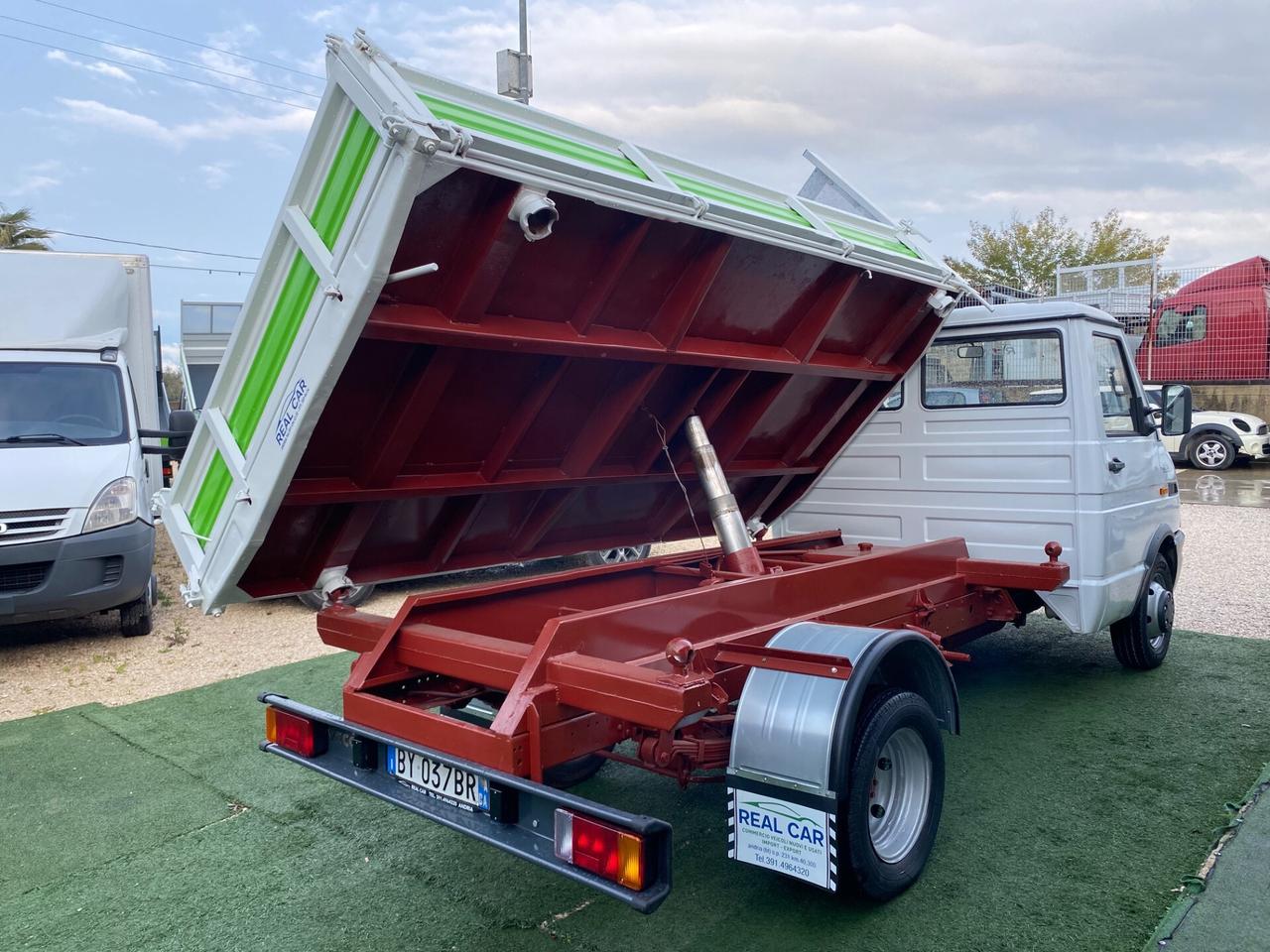 Iveco Daily 35-12 Ribaltabile Trilaterale