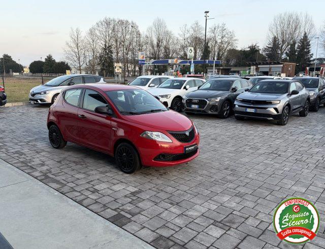 LANCIA Ypsilon 1.0 Hybrid Ecochic ANCHE PER NEOPATENTATI