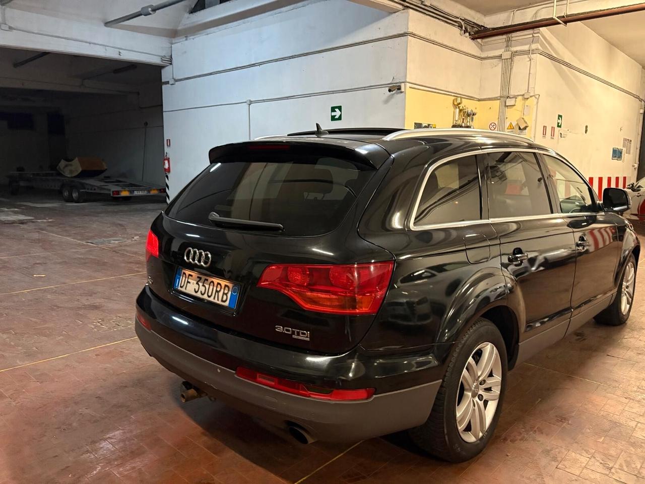 Audi Q7 3.0 V6 TDI 233CV quattro tiptronic