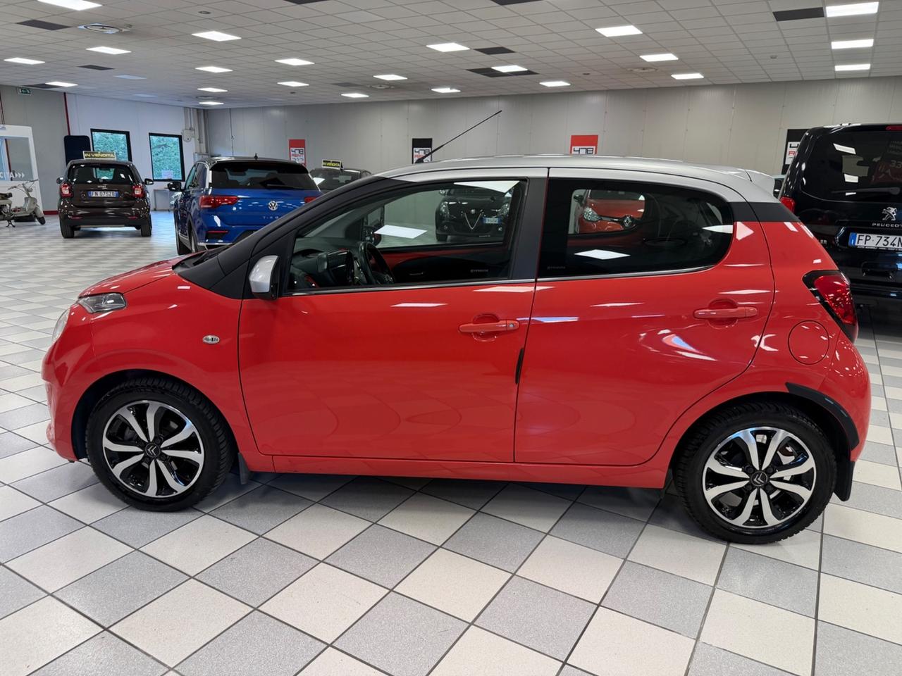 Citroen C1 VTi 68 ETG 5 porte Shine