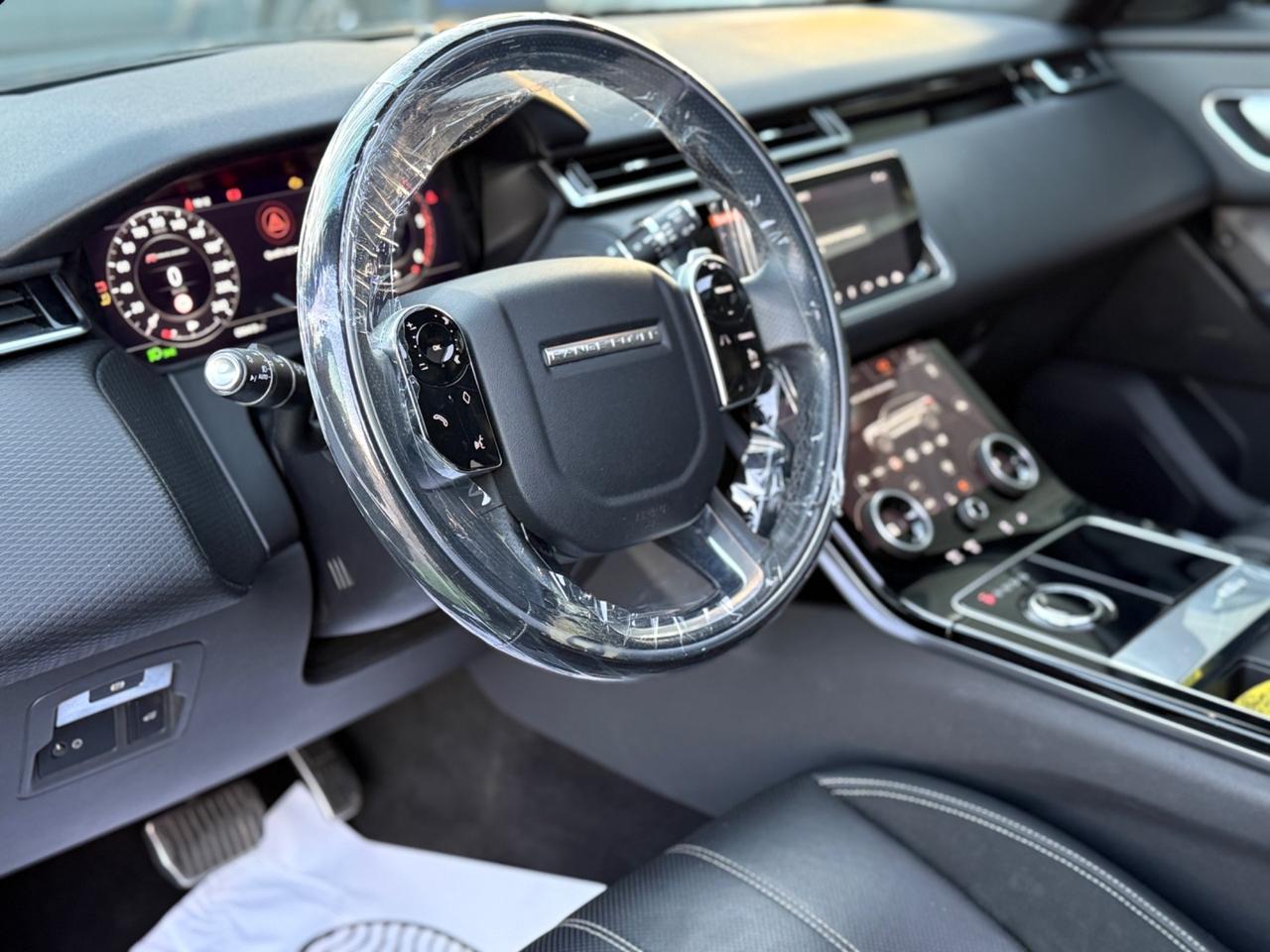 Velar 2.0D 240 CV R-Dynamic TETTO IVA NUOVO
