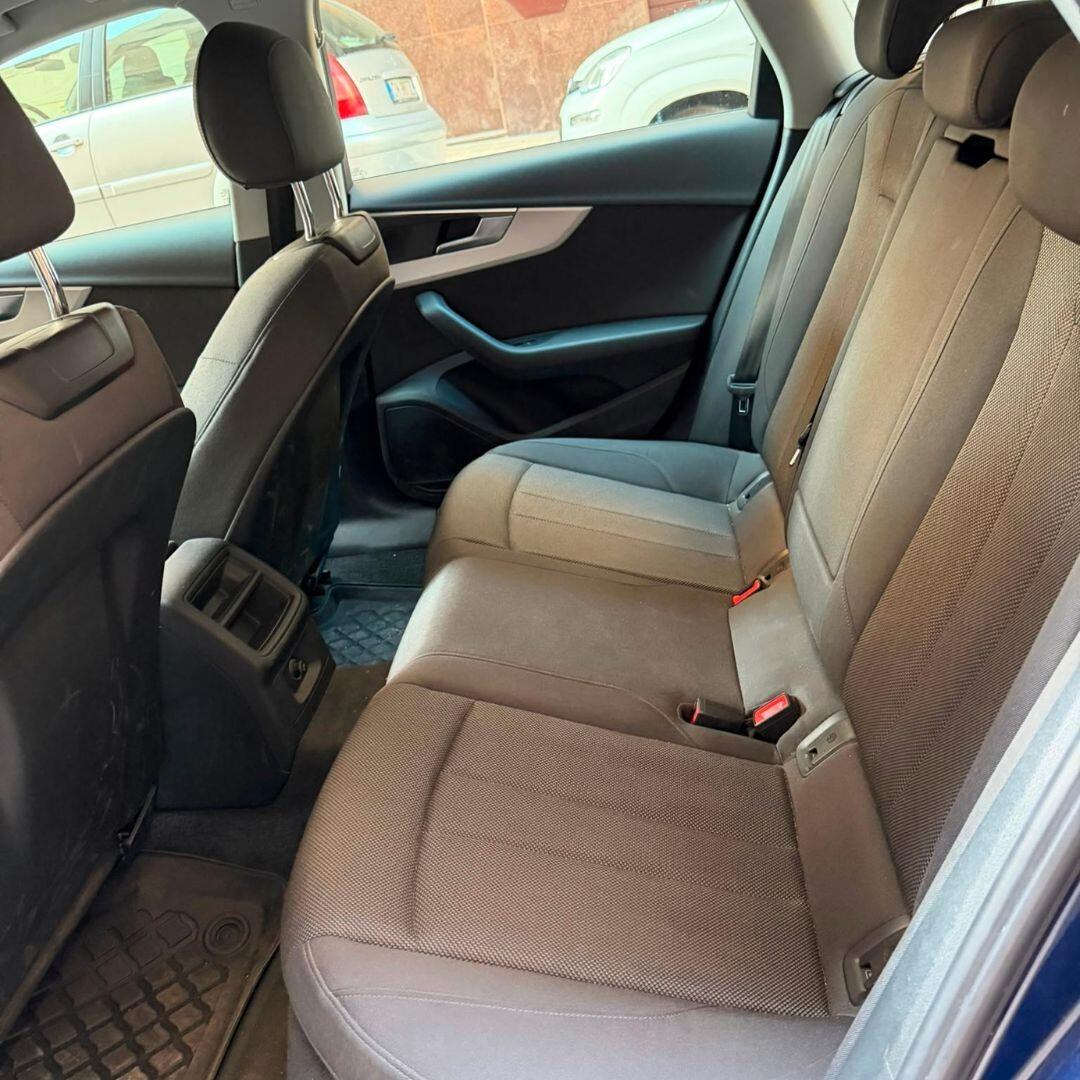 Audi A4 Avant 30 TDI S tronic - 100KW