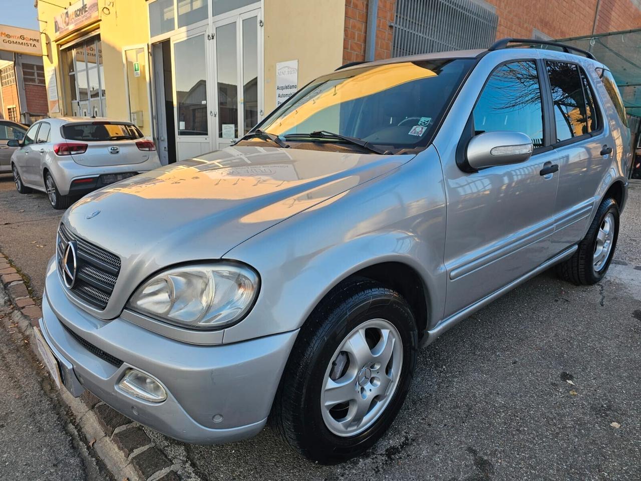 Mercedes-benz ML 270 CDI 163cv Aut*Pelle*Navi*PDC*