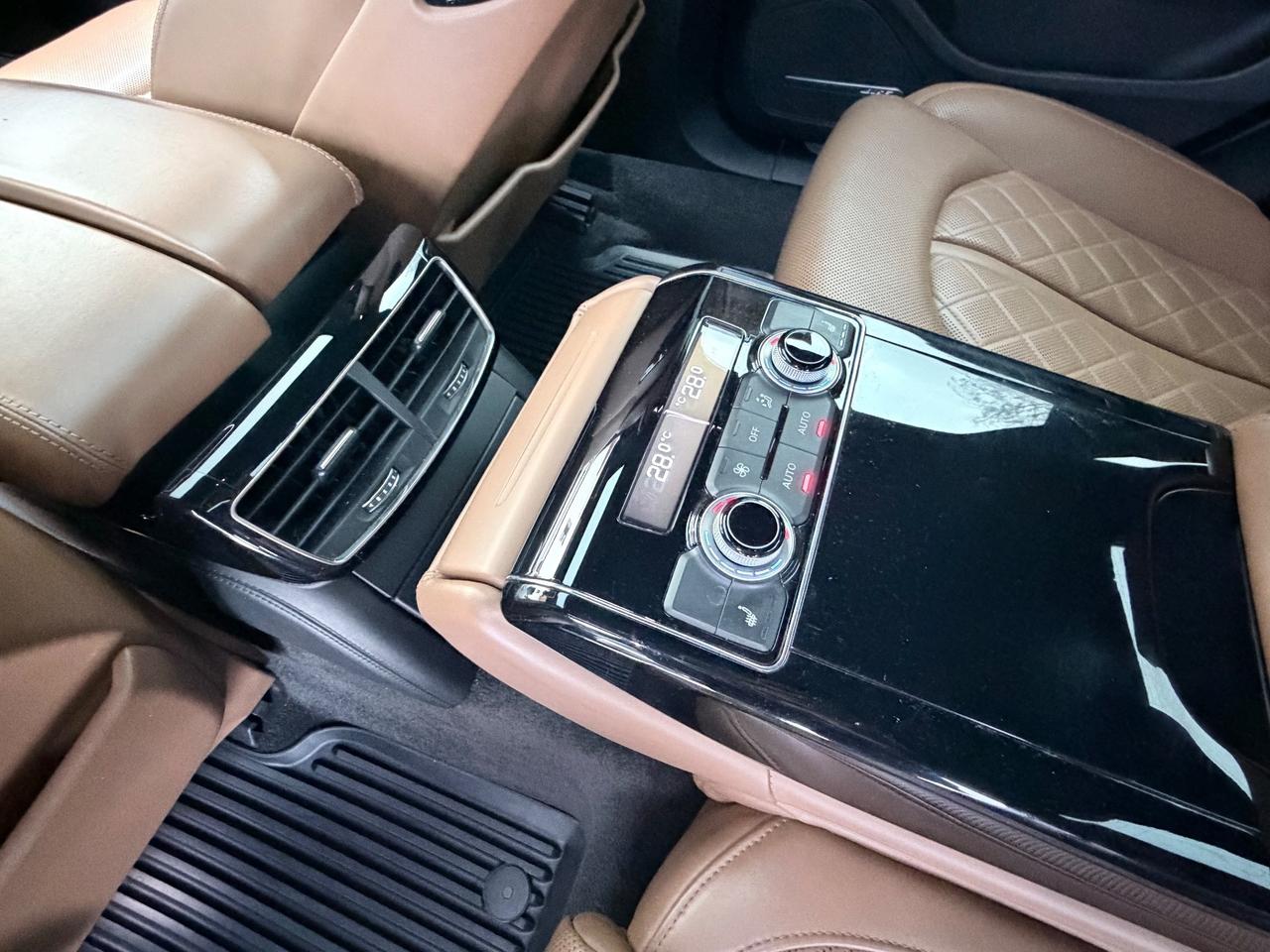 Audi A8 3.0TDI 262CV quattro EXCLUSIVE EURO6 2016