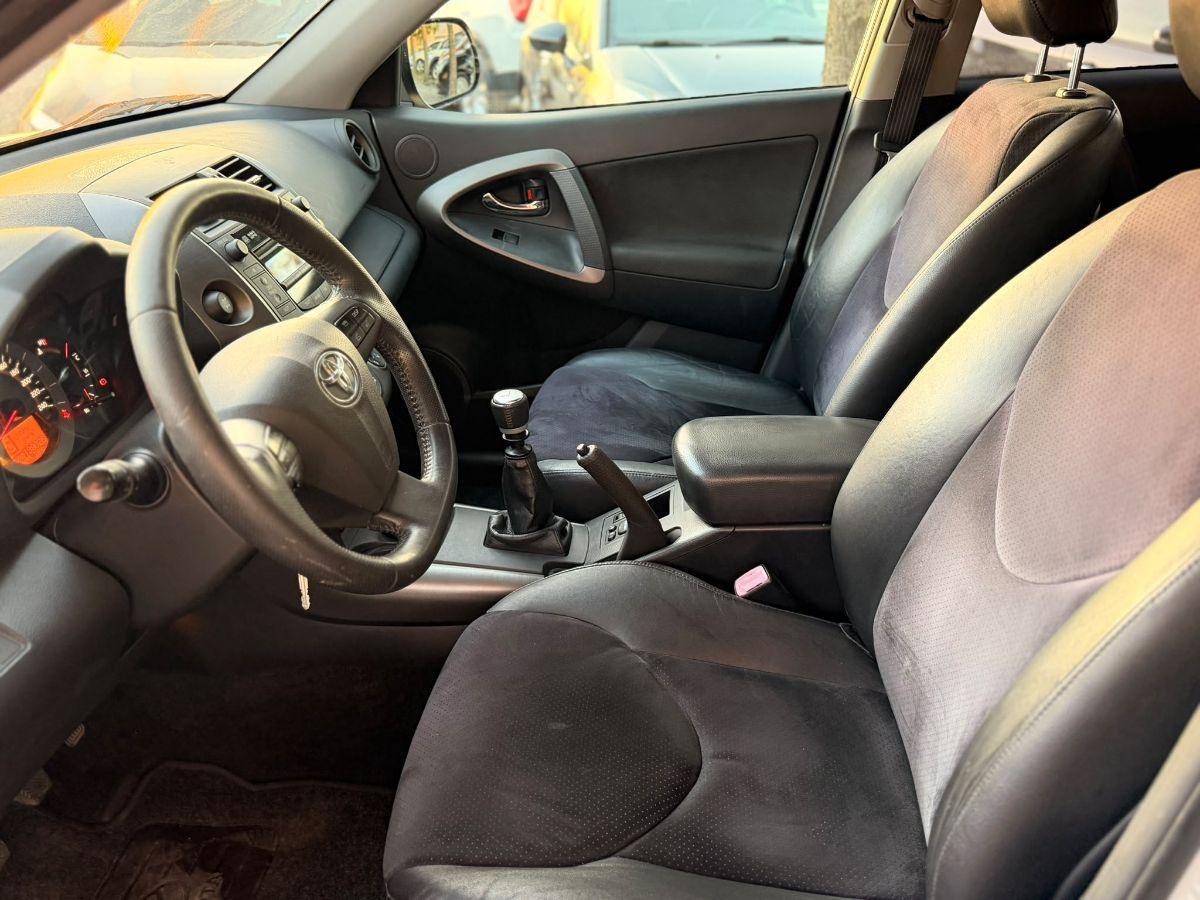 TOYOTA - RAV4 - 2.2 D-4D 150CV 4WD Exclusive