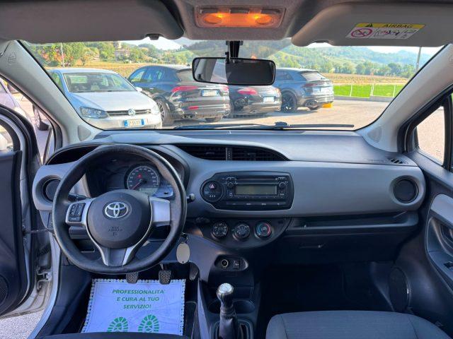 TOYOTA Yaris 1.0 5 porte Active OK NEOPATENTATI