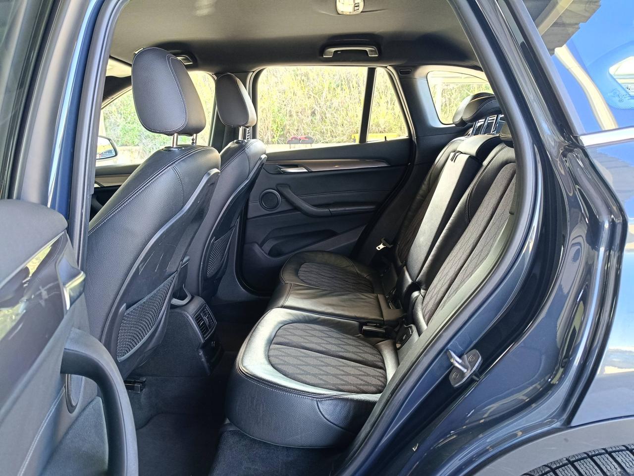 BMW X1 F48 - X1 xdrive18d xLine auto