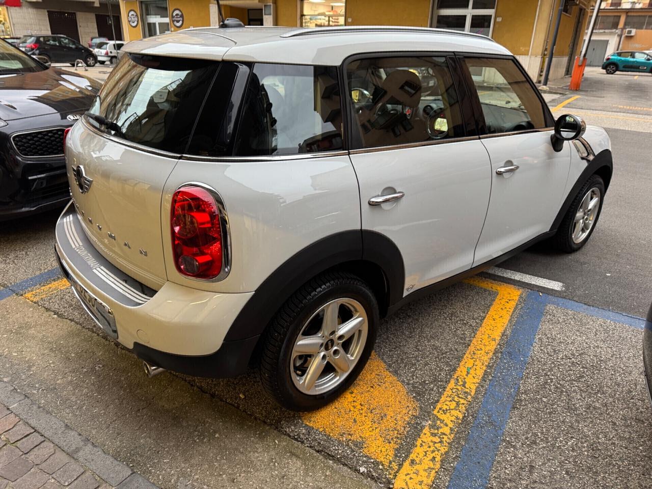 Mini Cooper Countryman 1.6D idonea neo patentati