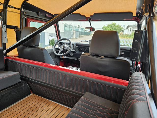 LAND ROVER Defender 110 2.5 Tdi cat S.W. County