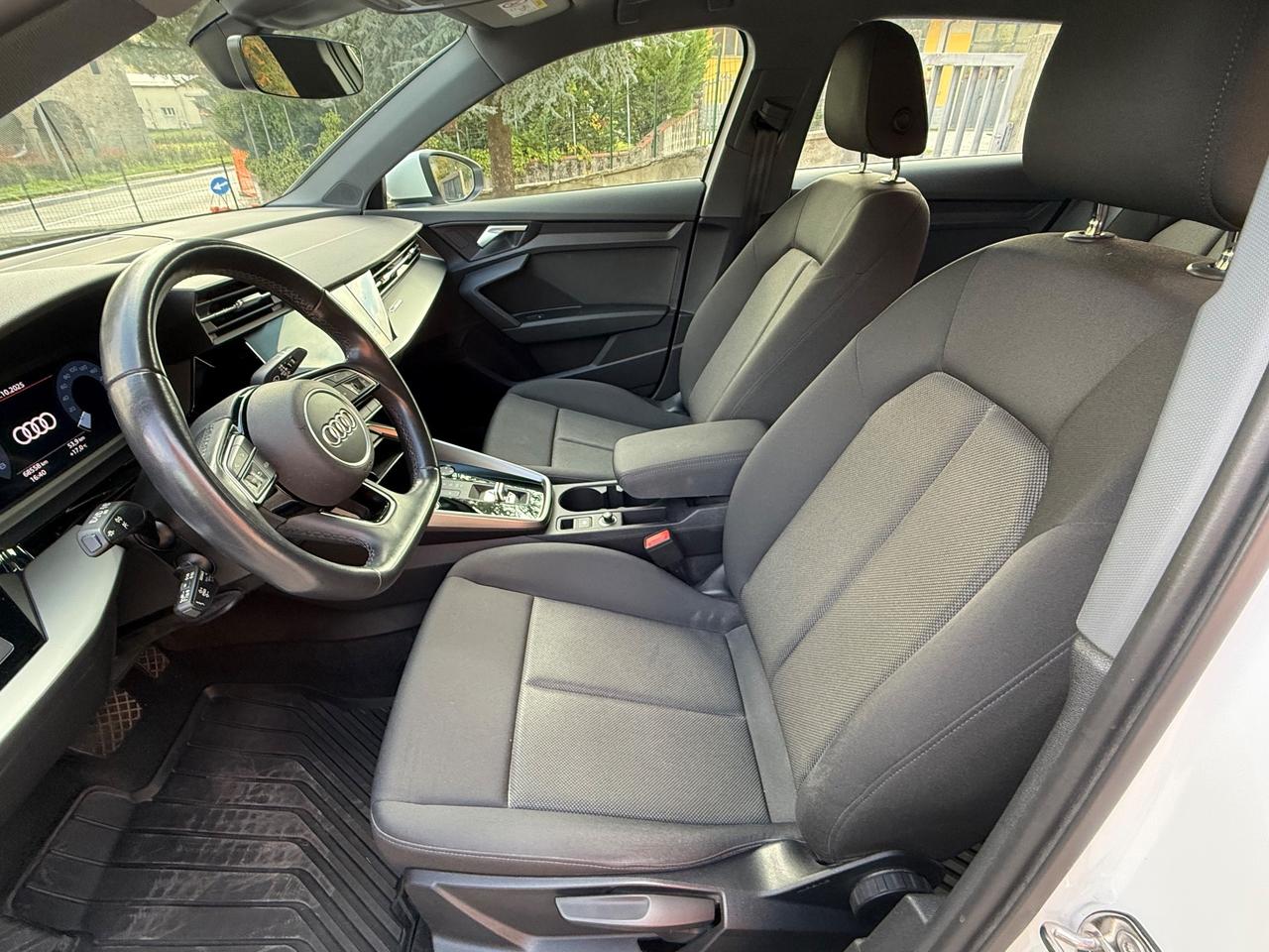 Audi A3 SPB 30 g-tron S tronic line edition