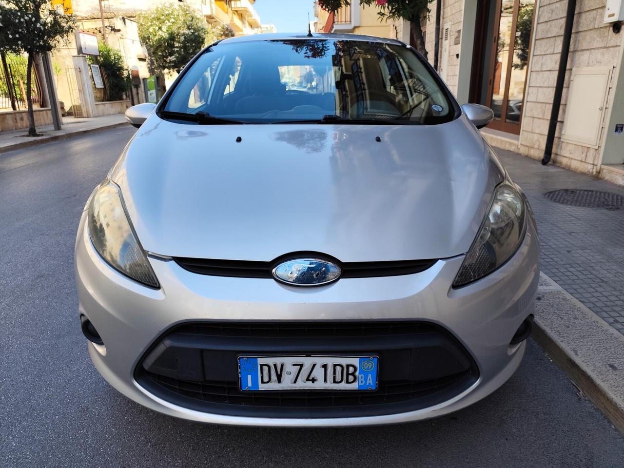 Ford Fiesta 1.2 82cv Benzina 5 porte