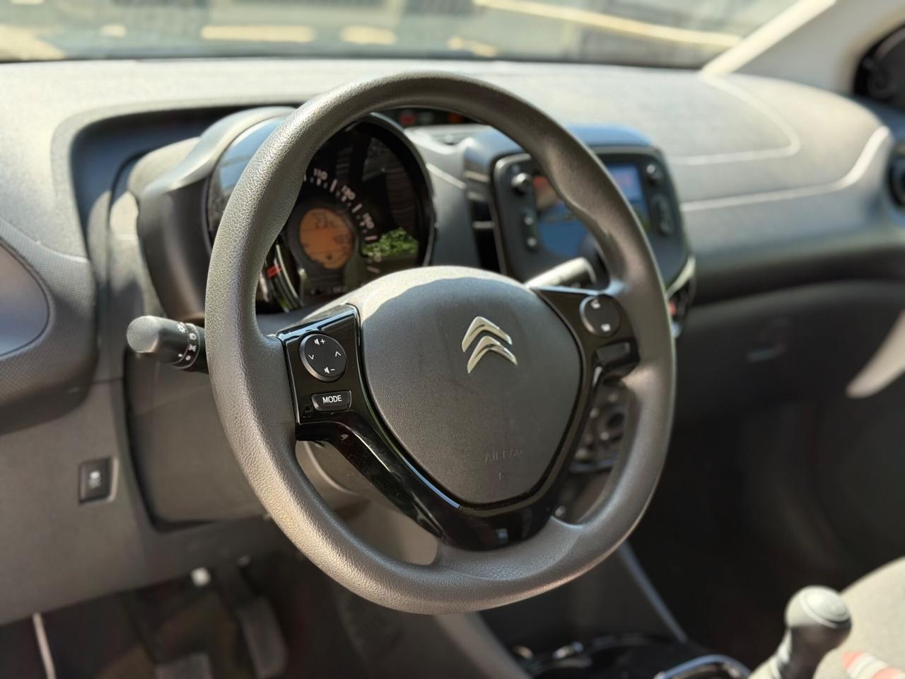 Citroen C1 VTi 72 Cv 5 porte soli 400km unica nel suo genere