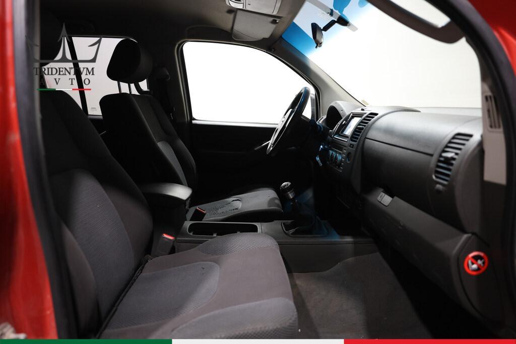 Nissan Navara 2.5 dci d.cab LE 174cv