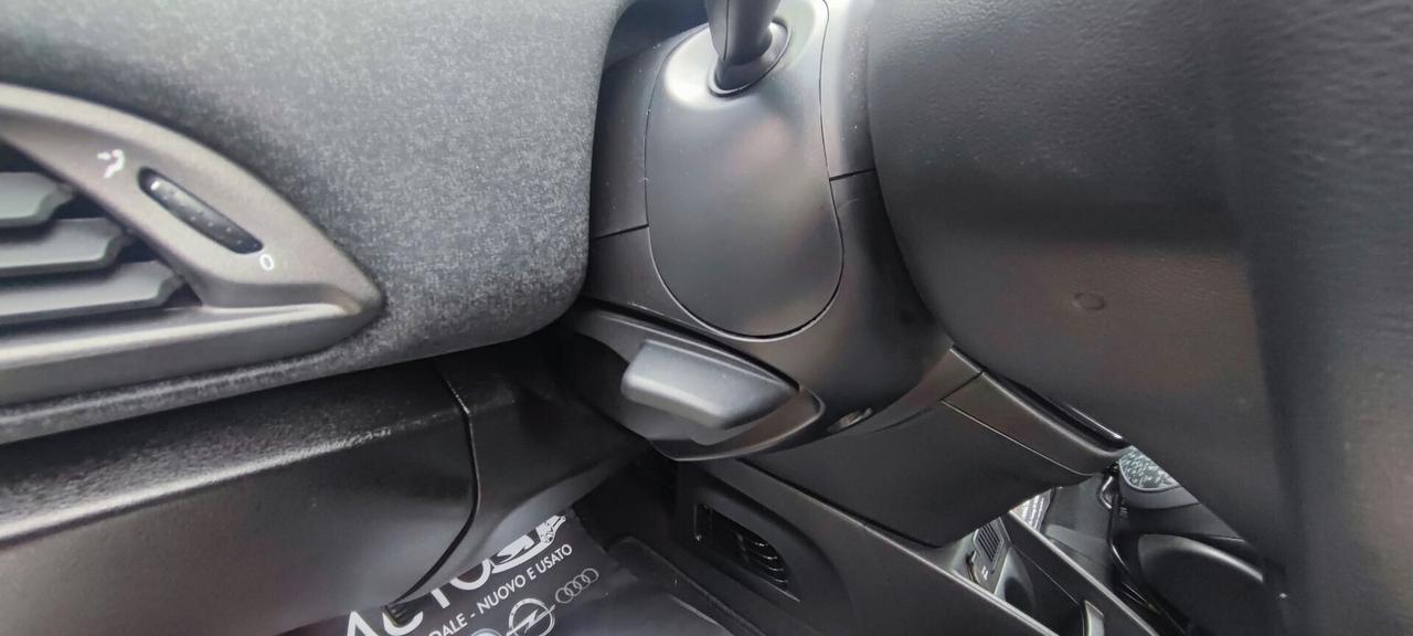 Lancia Ypsilon 1.0 Hybrid Ecochic silver 11/2020