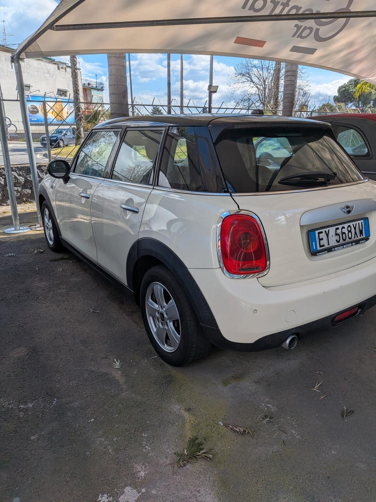 Mini 1.5 Cooper D Business