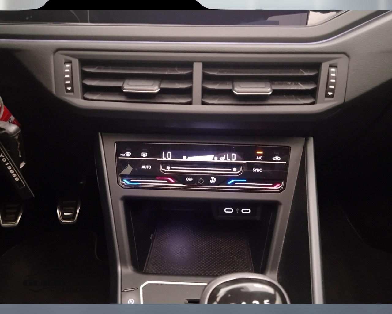 VOLKSWAGEN Taigo - Taigo 1.0 tsi R-Line 110cv